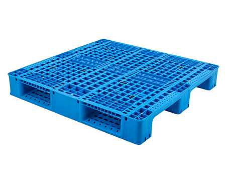 是什么原因引起塑料托盘的气味？